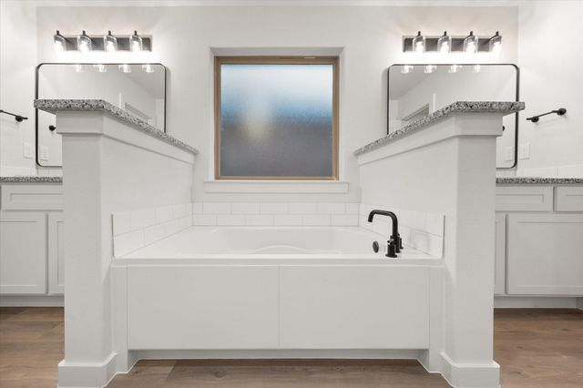 2401 Aberdeen Avenue, Wolfforth, TX 79382