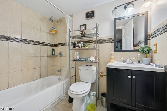 717 16Th St, Union City, NJ 07087