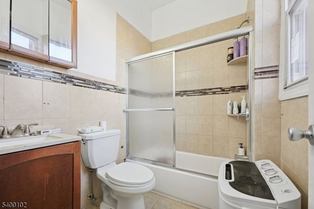 717 16Th St, Union City, NJ 07087