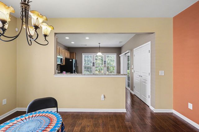 220 Old Towne Dr, Mount Juliet, TN 37122