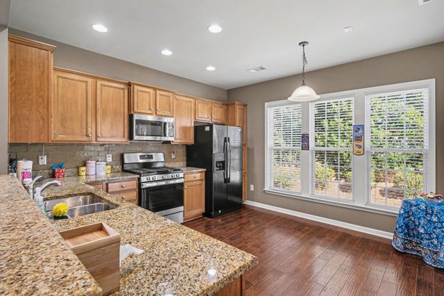 220 Old Towne Dr, Mount Juliet, TN 37122