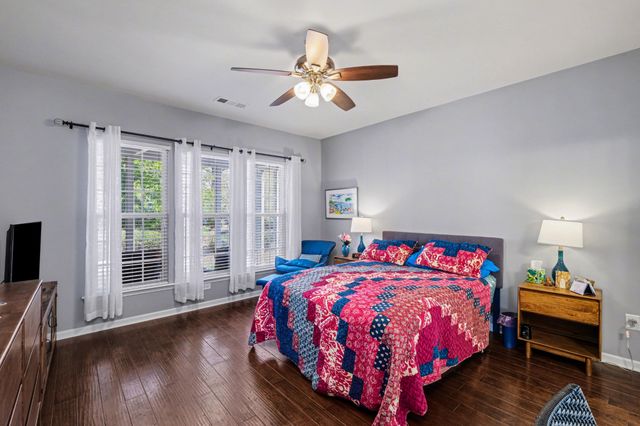 220 Old Towne Dr, Mount Juliet, TN 37122