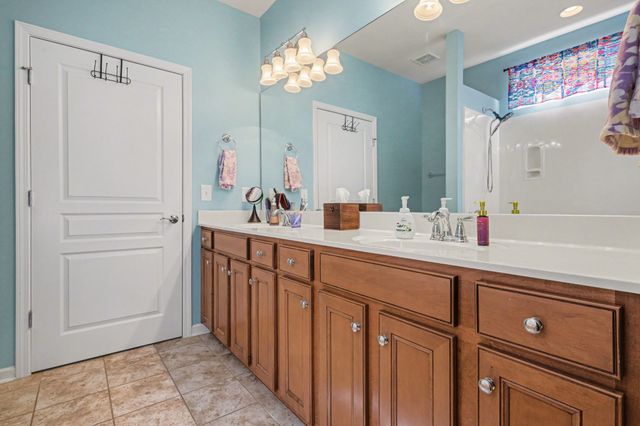 220 Old Towne Dr, Mount Juliet, TN 37122