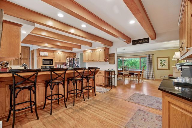 940 S Brown Road, Wayzata, MN 55391