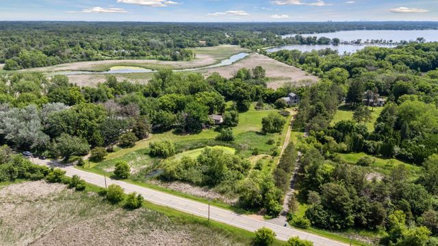 940 S Brown Road, Wayzata, MN 55391
