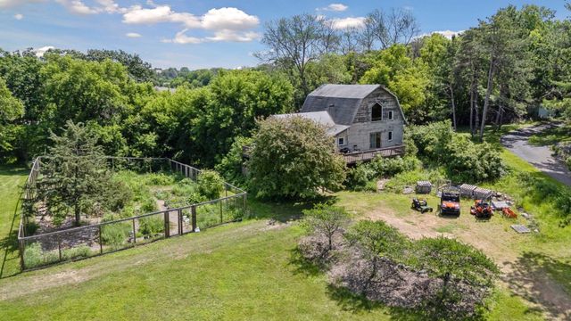 940 S Brown Road, Wayzata, MN 55391