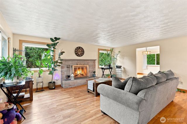 4602 Caldwell Road E, Edgewood, WA 98372