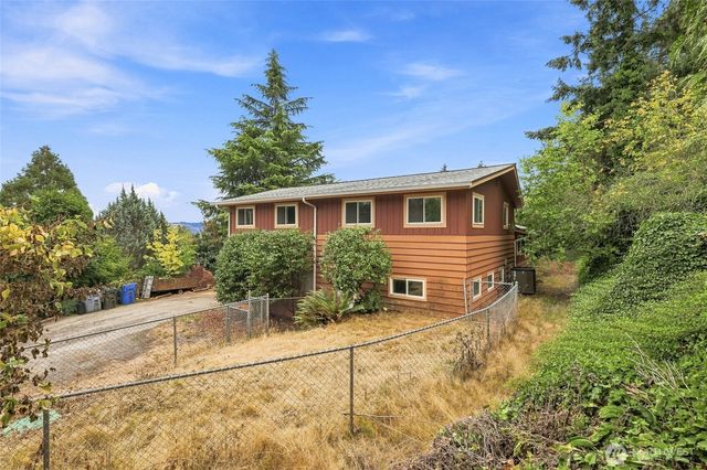4602 Caldwell Road E, Edgewood, WA 98372