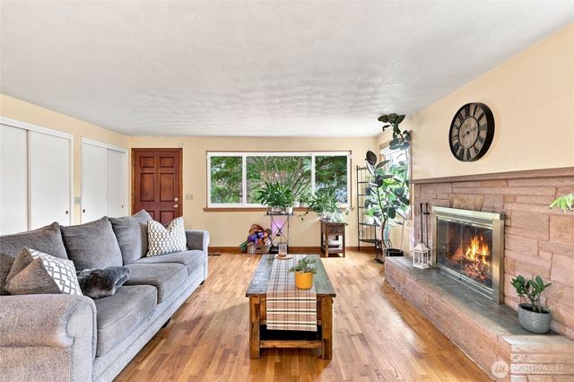 4602 Caldwell Road E, Edgewood, WA 98372