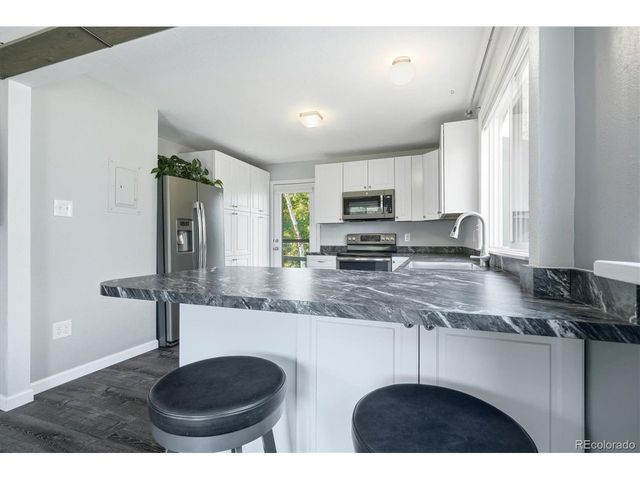 32 Dory Lakes Dr, Black Hawk, CO 80422