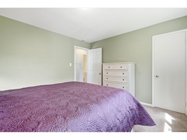 32 Dory Lakes Dr, Black Hawk, CO 80422