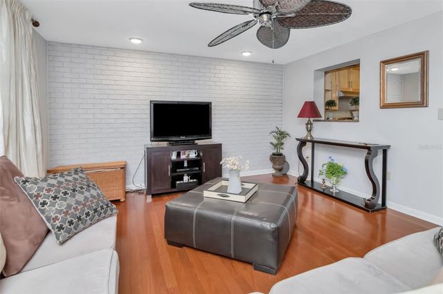 953 CEDARWOOD AVENUE, Dunedin, FL 34698