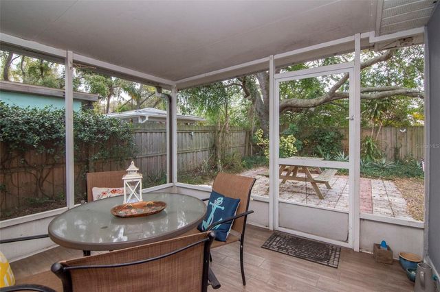 953 CEDARWOOD AVENUE, Dunedin, FL 34698