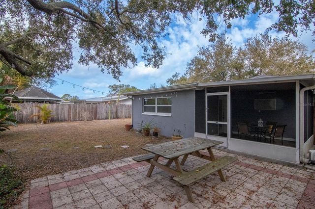 953 CEDARWOOD AVENUE, Dunedin, FL 34698