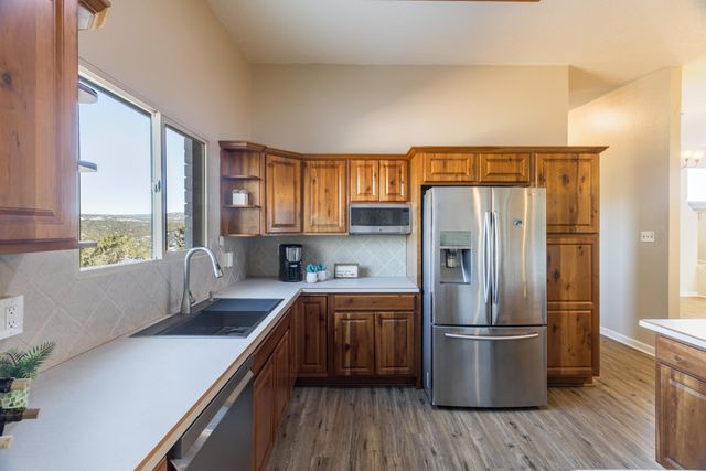 37 Matterhorn Drive, Cedar Crest, NM 87008