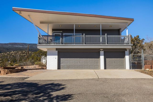 37 Matterhorn Drive, Cedar Crest, NM 87008