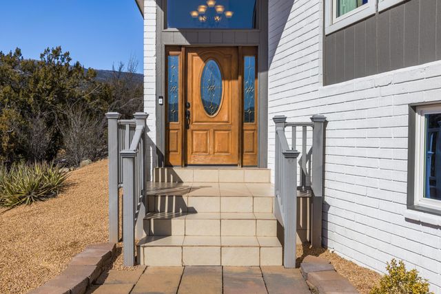 37 Matterhorn Drive, Cedar Crest, NM 87008