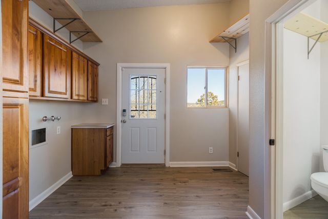 37 Matterhorn Drive, Cedar Crest, NM 87008