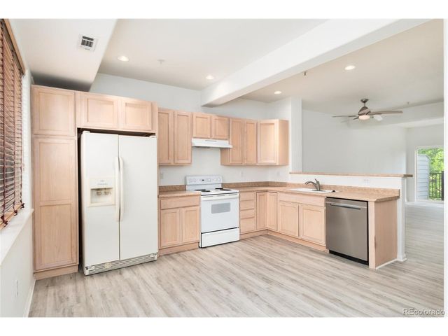 2753 W Riverwalk Cir G, Littleton, CO 80123