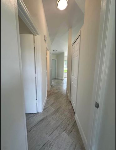 1275 Mcdermott Lane, Royal Palm Beach, FL 33411