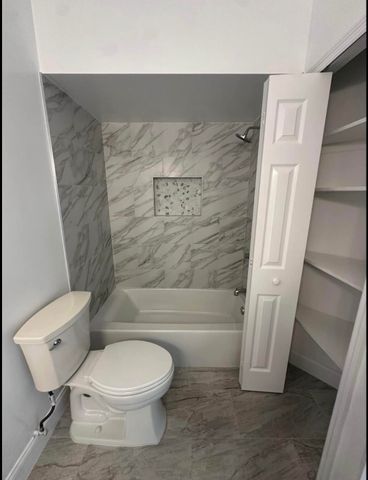 1275 Mcdermott Lane, Royal Palm Beach, FL 33411