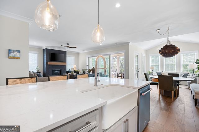 106 Summit View Court, Canton, GA 30114