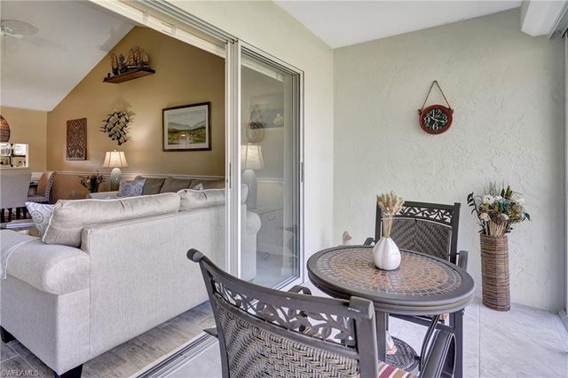 3062 Sandpiper Bay CIR K302, Naples, FL 34112