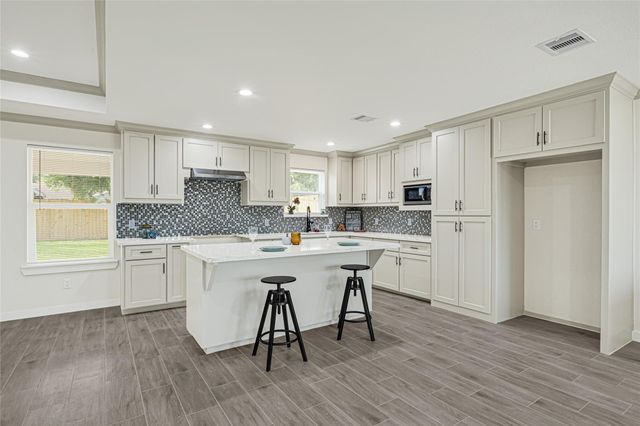17114 Hall Shepperd Road, Houston, TX 77049