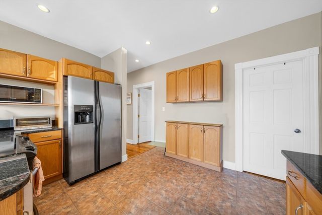 154 Fellsway W 3, Medford, MA 02155