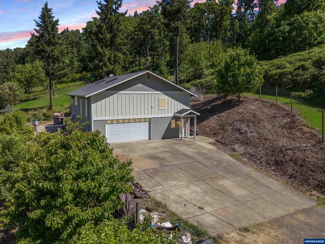 9275 SE Terrace View Ct, Amity, OR 97101