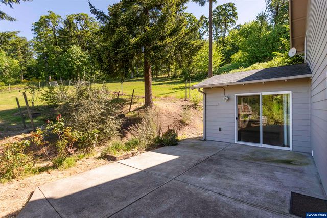 9275 SE Terrace View Ct, Amity, OR 97101