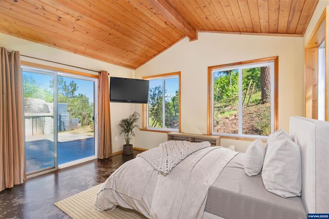 9275 SE Terrace View Ct, Amity, OR 97101