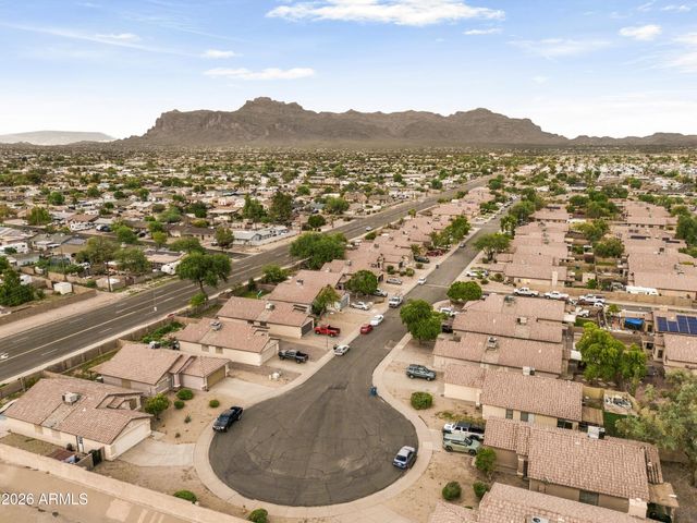 853 E YUMA Avenue, Apache Junction, AZ 85119