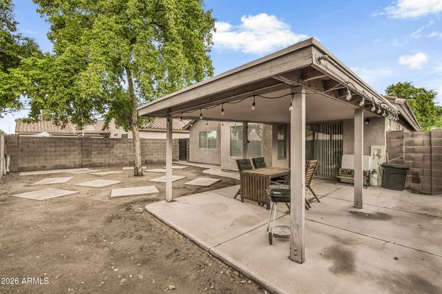 853 E YUMA Avenue, Apache Junction, AZ 85119