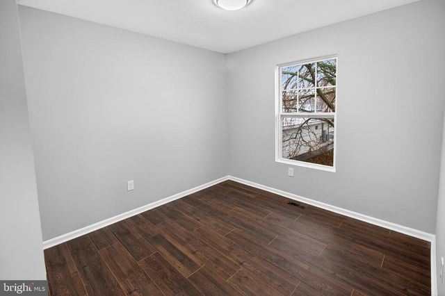 474 SAINT MARY ST, Burlington, NJ 08016