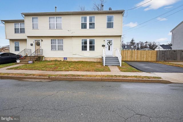 474 SAINT MARY ST, Burlington, NJ 08016