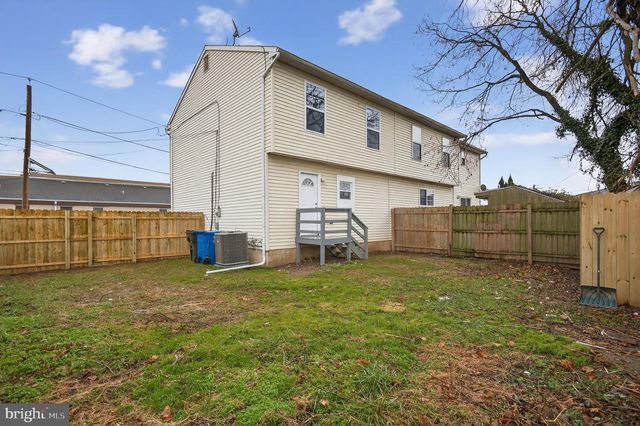 474 SAINT MARY ST, Burlington, NJ 08016