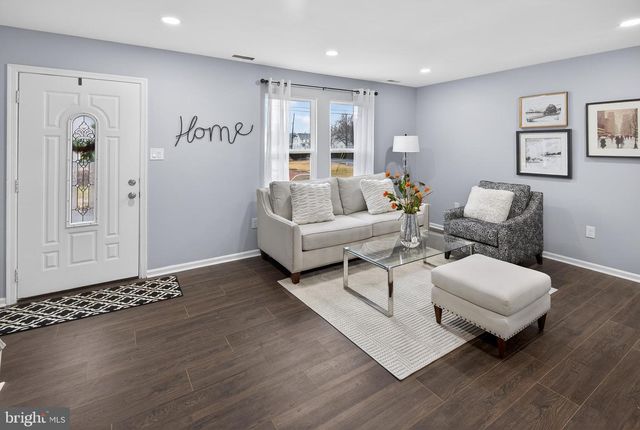 474 SAINT MARY ST, Burlington, NJ 08016