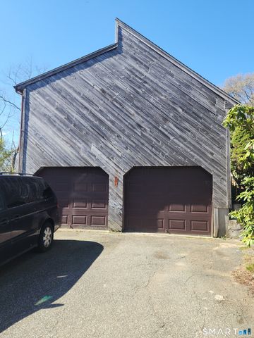 6 Watch Hill Road, Old Saybrook, CT 06475
