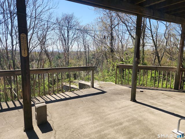 6 Watch Hill Road, Old Saybrook, CT 06475