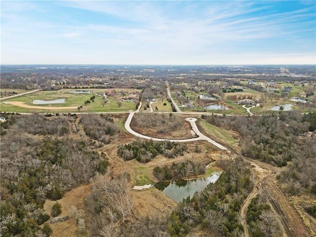 7106 W 185th Terrace, Overland Park, KS 66085