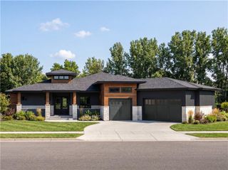 7106 W 185th Terrace, Overland Park, KS 66085
