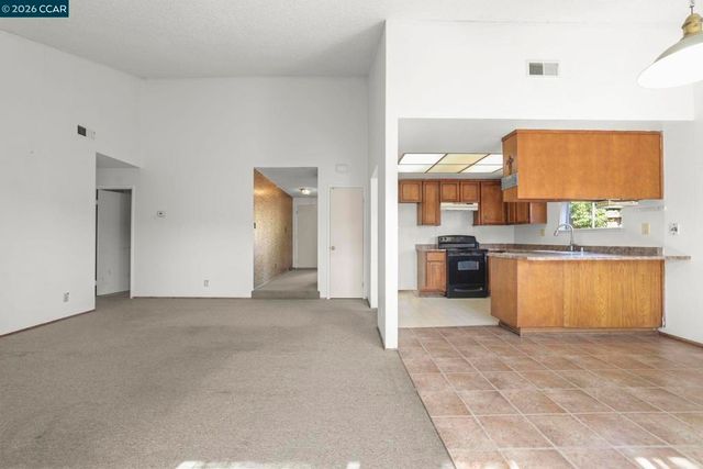 101 Flame Dr, Pacheco, CA 94553