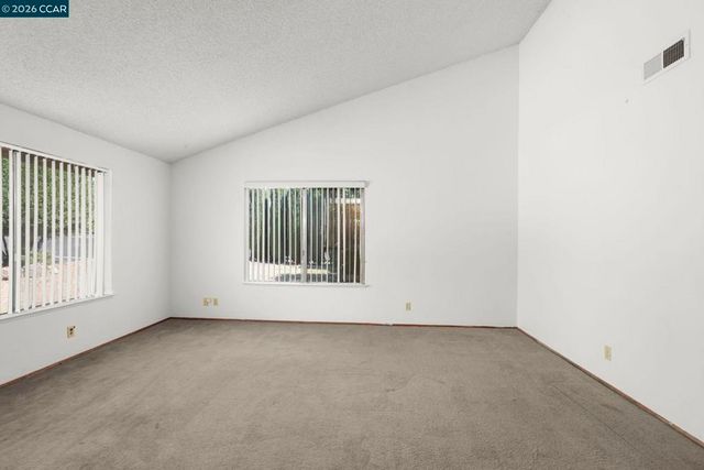 101 Flame Dr, Pacheco, CA 94553