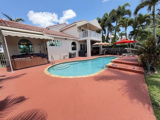 19432 Preserve Dr, Boca Raton, FL 33498