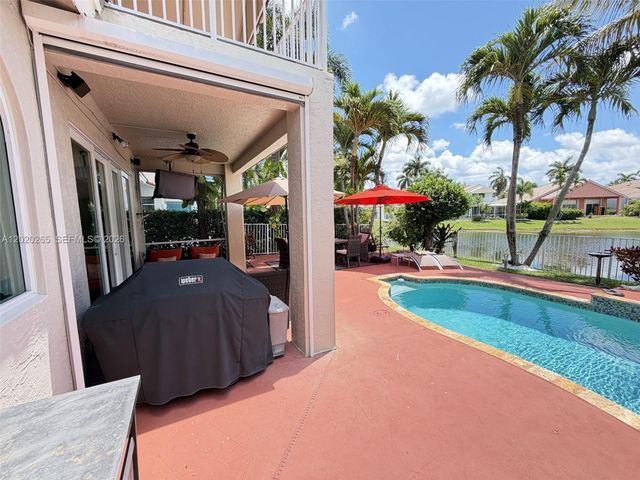 19432 Preserve Dr, Boca Raton, FL 33498