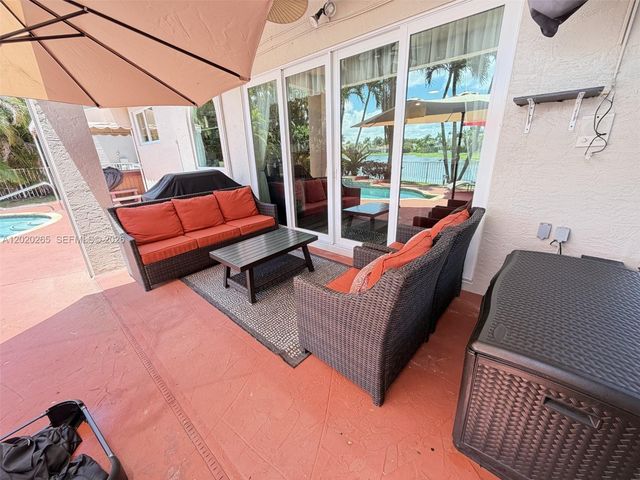 19432 Preserve Dr, Boca Raton, FL 33498