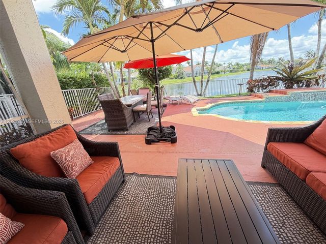 19432 Preserve Dr, Boca Raton, FL 33498