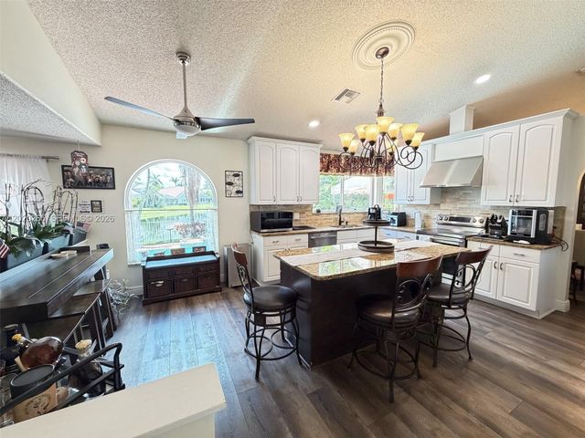 19432 Preserve Dr, Boca Raton, FL 33498