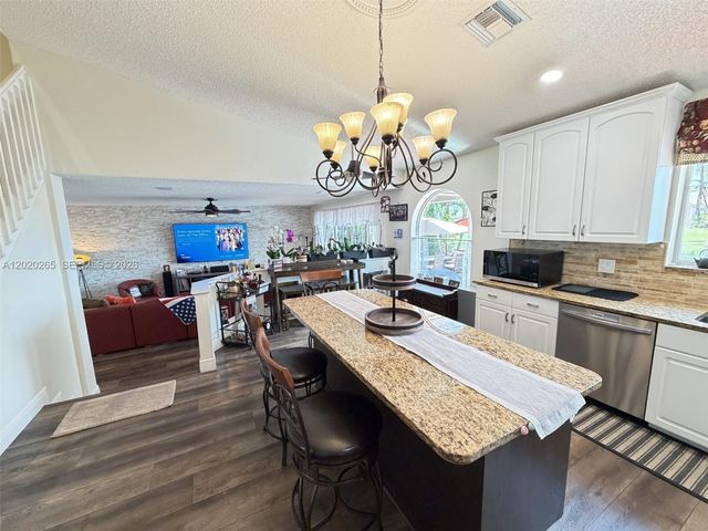 19432 Preserve Dr, Boca Raton, FL 33498